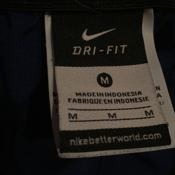 Men’s Nike dry fit shorts size M - Picture 3 of 3